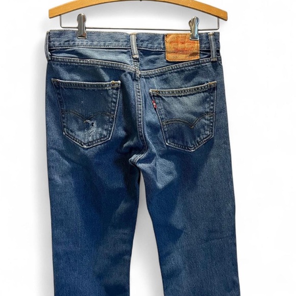 Levi’s 505 Jeans. 100% Cotton. 30x30 Distressed Back Pocket - Picture 5 of 6